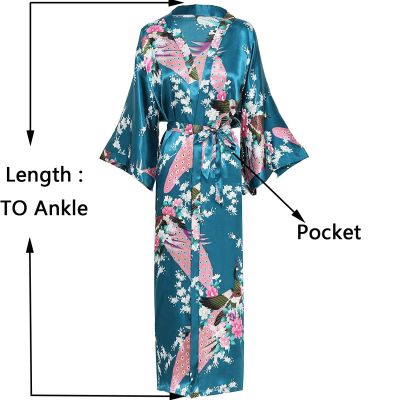 {Xiaoli clothing} คลาสสิกจีนหญิงชุดราตรีพิมพ์นกยูงชุดนอน Kimono Robe Bath Gowns เซ็กซี่ซาตินยาว Robe Plus ขนาดชุด