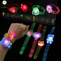 กำไลเรืองแสง LED การ์ตูนน่ารัก/สายรัดข้อมือสำหรับกลางแจ้งเพื่อความปลอดภัยในเวลากลางคืน/สายรัดข้อมือของเด็กสุดสร้างสรรค์ปัจจุบัน/สายรัดข้อมือฟลูออเรสเซนส์รองสำหรับคอนเสิร์ต