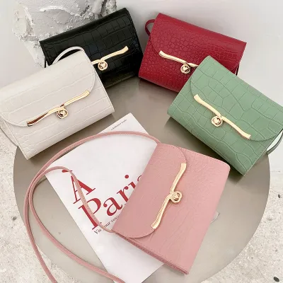 Fashion Womens Handbags New Style Messenger Bags Candy Color Messenger Bag Lock Buckle Handbag Korean Style Shoulder Bags