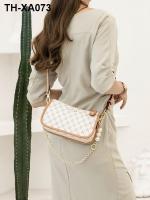 Senior female bag are small axillary bag baguette bag fashionable pearl chain bag light luxury single shoulder bag