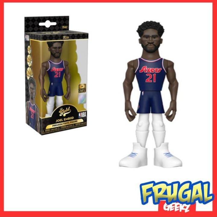 Funko Gold 5 NBA: Joel Embiid (Sixers) - Figura In Vinile Da Collezione Con Variante Chase 1/6 - Merchandising Ufficiale