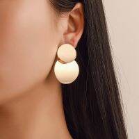 [COD] round earrings European and ins three-dimensional glossy fashion versatile fashionable ear accessories