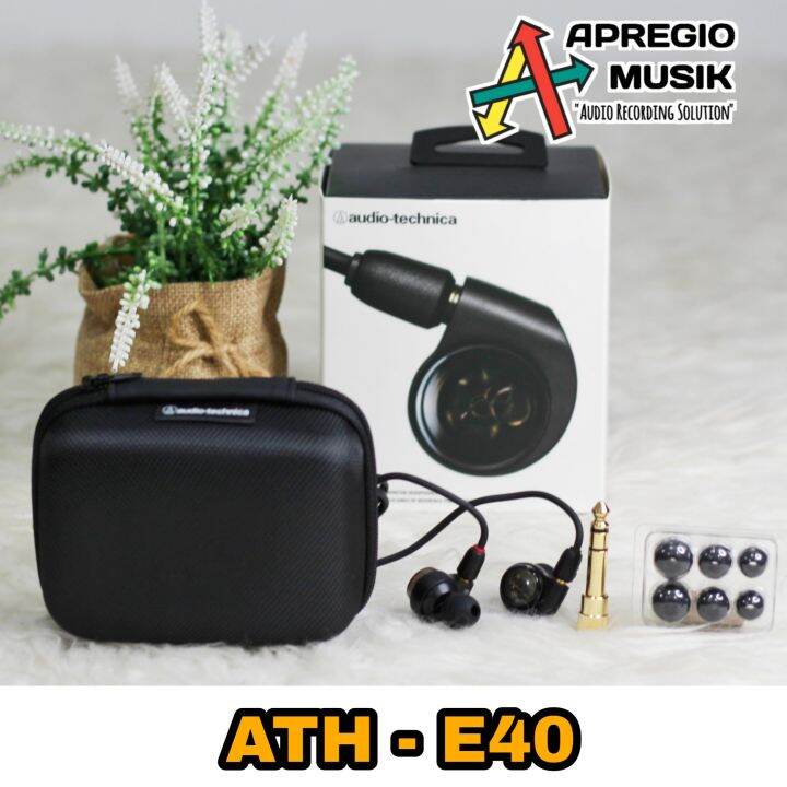 ATH-E40Professional In-Ear Monitor Headphones