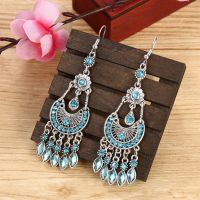 【Ready】Bohemian Women Rhinestone Crescent Moon Long Fringe Hook Earrings เครื่องประดับ Gift