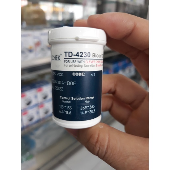 Que thử đường huyết- clever chek td-4230, date xa -vt0061  y tế vạn thành - ảnh sản phẩm 2
