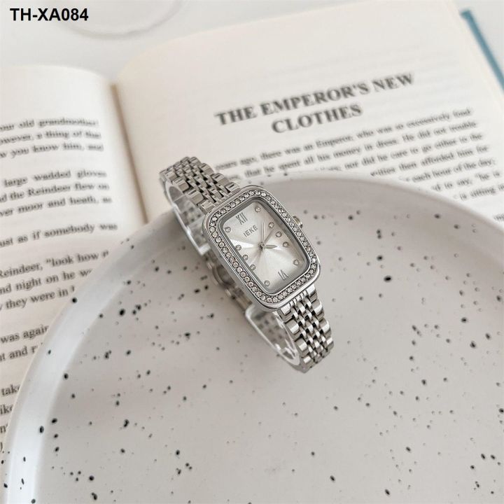 dali-keshi-luxury-นาฬิกาหญิง-ins-อารมณ์แฟชั่นเพชรล้อมเปลือกหอยมุก-นาฬิกาควอทซ์
