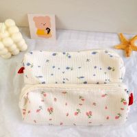 Kawaii Floral Fresh Style Makeup Bag Small Flowers Pencil Cases Cute Simple Pen Bag Storage Bags School Supplies Stationery Gift