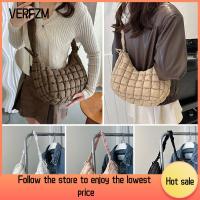 VERFZM SHOP สีทึบทึบ กระเป๋าสะพายลายสก๊อต เบาะผ้าฝ้ายขนเป็ด น้ำหนักเบามาก กระเป๋าแมสเซนเจอร์ แฟชั่นสำหรับผู้หญิง จุได้มาก กระเป๋าถือแบบพอง ฤดูหนาวในฤดูหนาว