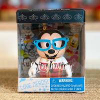 ไวนิลเมชั่น Vinylmation Nerds Rock Mickey ลิขสิทธิ์แท้ ของสะสมมือสองญี่ปุ่น