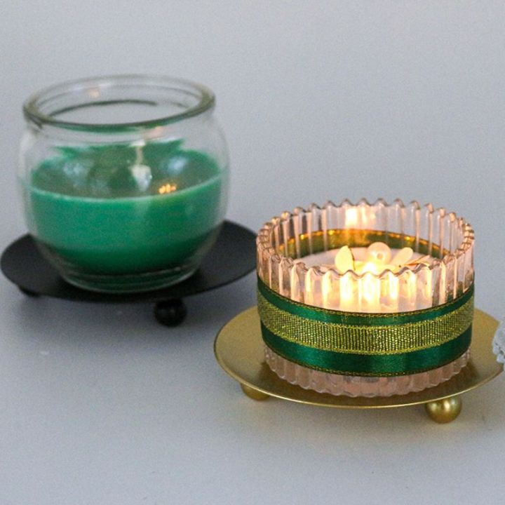 ถ้วยเทียนโรแมนติกเชิงเทินเหล็กสีทองนอร์ดิกสุดสร้างสรรค์ขนาดเล็กเครื่องประดับโต๊ะแผ่นทรงเรขาคณิต