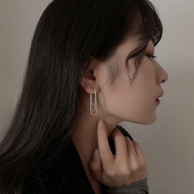 [COD] Gumao Post-hanging high-end ear womens single style temperament net red three-layer design snake bone chain earrings