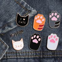 hot【DT】 1Pcs Cartoon Colorful Foot Pins Badges Brooch lapel Pin The Accessories