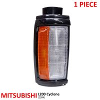 เสื้อไฟหรี่มุม ไฟเลี้ยวมุม สีดำ,ใส,ส้ม สำหรับ Mitsubishi L200 Cyclone ปี 1979-1987