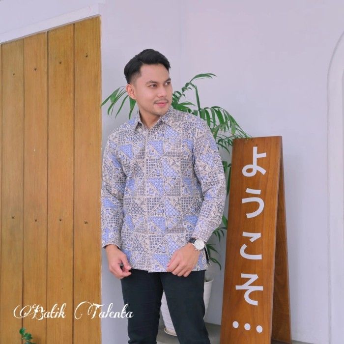 Kemeja Batik Pria Panjang Prabu Seno Alisan Etnik Talenta Biru Pastel