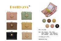 22-1881 กระเป๋าสตางค์ใบสั้นผู้หญิงพร้อมส่ง แบบสองพับ Prettyzys เบรนด์แท้ กระดุมดอกแบบน่ารัก แฟชั้นเกาหลี