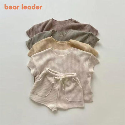 Bear Leader ชุดเสื้อผ้าลำลองเด็กทารก2ชิ้นฉบับภาษาเกาหลีใหม่2023กางเกงขาสั้นแขนขั้นถักทรงหลวมฤดูร้อน