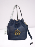 กระเป๋าสะพาย กระเป๋าถือ ทรงขนมจีบ Tory Burch Miller leather bucket bag ด้วยรูปลักษณ์ที่เรียบหรู ดูคลาสสิก