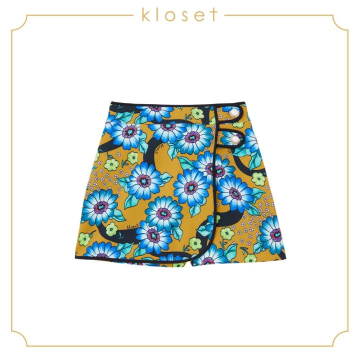kloset-alien-flower-shorts-aw20-p001-เสื้อผ้าผู้หญิง-เสื้อผ้าแฟชั่น-กางเกงแฟชั่น-กางเกงขาสั้น-กางเกงขาสั้นผ้าพิมพ์-กระโปรงกางเกง