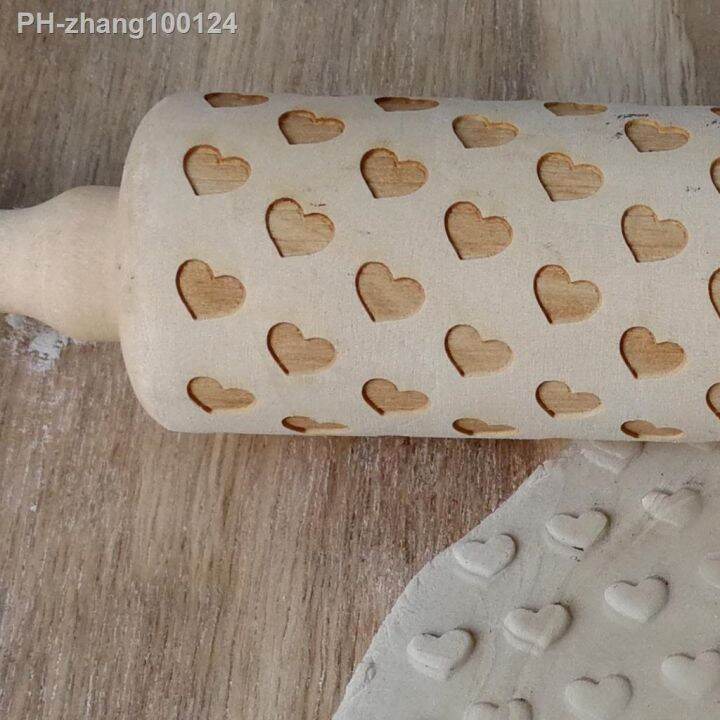 wood-heart-type-cake-rolling-pin-embossed-cookies-roller-baking-shop-baking-dough-roller-for-wedding-christmas-gifts