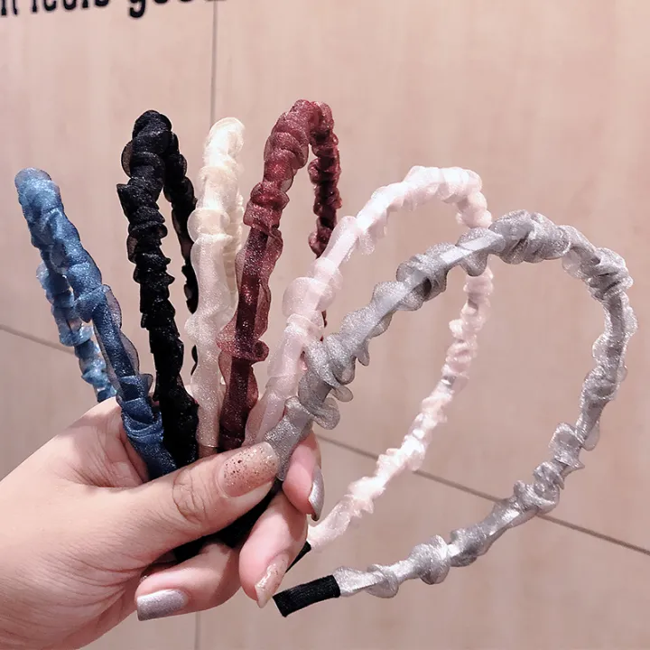 South Korea's Mori hairband girl online celebrity sends a wild card