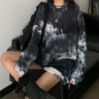 READY STOCKLong sleeve T-shirt women loose Large sizeKorean style lazy bf wind tie-dye top autumn 2021 mid-length