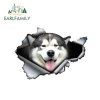 EARLFAMILY 13เซนติเมตร X 9.3เซนติเมตร Malamute ฉีกขาดสติกเกอร์รถสัตว์เลี้ยงสุนัขตกแต่งรถฉีกขาดโลหะรูปลอกสะท้อนแสงรถจัดแต่งทรงผมตลกสัตว์