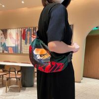 ❡ Small new female 2022 popular logo bag fashion inclined shoulder ins chest package leisure pack dumpling BaoXia