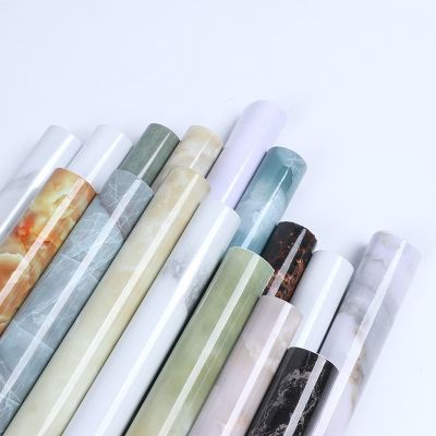 [24 Home Accessories] สติ๊กเกอร์ติดผนังกันน้ำมันสำหรับห้องครัว Self-Adhesive Marble Cabinets Countertop Wallpaper Bathroom Desktop Renovation Films