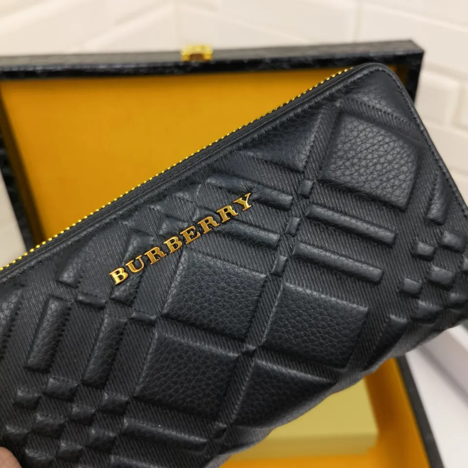 Burberry 2021-22FW Leather Logo Outlet Long Wallets (80528371)