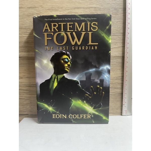 Artemis Fowl The Last Guardian (Artemis Fowl, Book 8) (Artemis Fowl, 8):  Colfer, Eoin: 9781423164944: : Books
