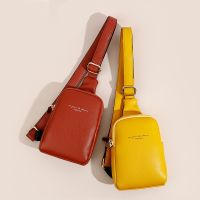 Summer Womens Chest Pack Bag Hip Hop Banana Belt Bag Mini High Quality Crossbody Bags Female PU Leather Waist Bags Purse Pocket