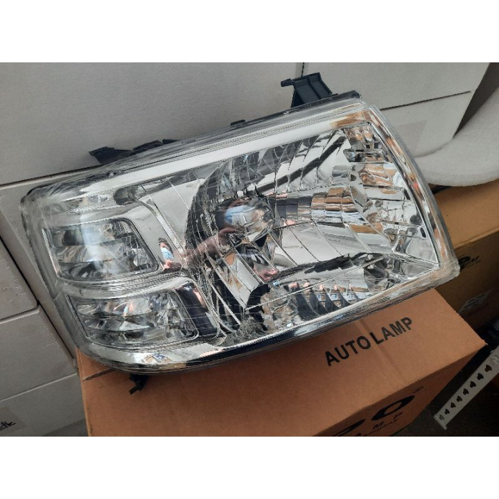Ford Everest Headlight 20062009 Model/Bumper Light/Headlamp/Front Lamp