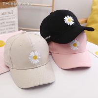 ♗ Fashion Baseball Cap for Women Mens Little Daisy Embroidery Hat Cotton Soft Top Caps Casual Snapback Hats Quan Zhilong GD Same