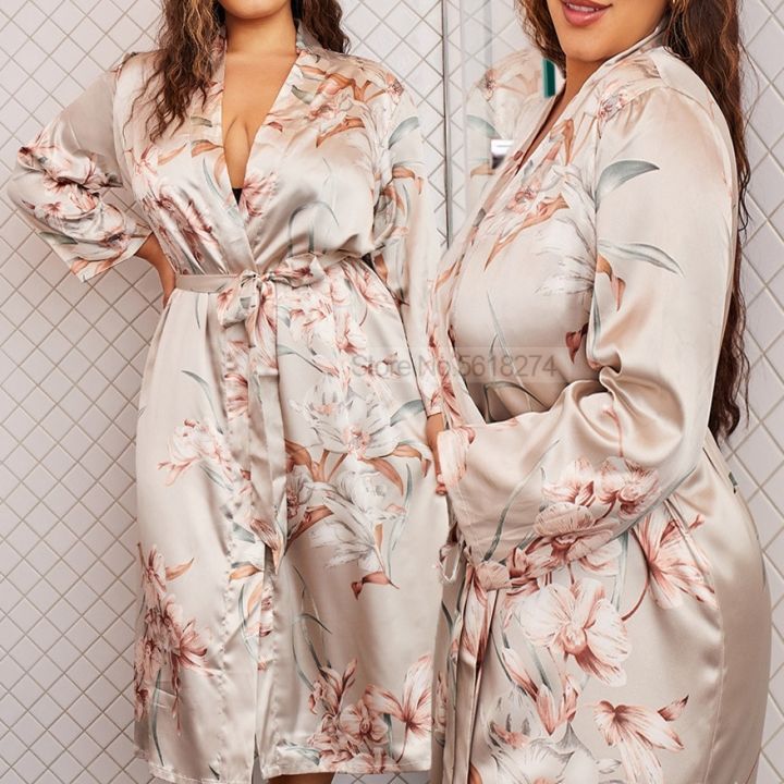 xiaoli-clothing-เสื้อคลุมขนาดใหญ่ผู้หญิงซาตินพิมพ์ดอกไม้กิโมโนเสื้อคลุมอาบน้ำคอวีชุดนอนสีเทาเสื้อคลุมอาบน้ำ-nightgown-ฤดูxiaoli-clothing-loungewear-ด้วยเข็มขัด