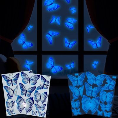 [24 Home Accessories] 3สี Luminous Butterfly Glow สติ๊กเกอร์ติดผนัง Pet Spray Glow In The Night สติ๊กเกอร์ติดผนังสำหรับห้องนอนเด็ก Glow Wall Decals
