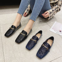 Spring Autumn British Style Patent Leather Soft Sole Loafers Lady Square Toe Casual Flats Metal Chain Design Brand Women Shoes