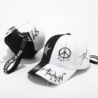 COD DSFDGESERRRRR Black and white color matching personality baseball cap summer peaked hat men and women hoop streame黑白拼色个性棒球帽夏鸭嘴帽男女铁环飘带子潮人ins嘻哈鸭舌帽子黑白拼色个性棒球帽夏鸭嘴帽男女铁环飘带子潮人ins嘻哈鸭舌帽子iyw4063.my1.27