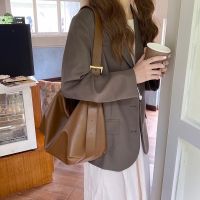 กระเป๋าแฟชั่น กระเป๋าหนังสะพายใบใหญ่  Oversized bag ลุคเกาหลี  3 สี F133 กระเป๋าคาดอก ยอดนิยม