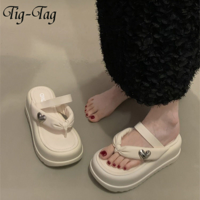 Tig-Tag ร้องเท้าผูหญิง รองเท้าแตะลิ่ม รองเท้าแตะเสริมส้นผู้หญิง รองเท้ารัดส้น สะดวกสบาย อ่อนนุ่ม ความหนาพื้นรองเท้า 2023 ใหม่ 30Z23071810