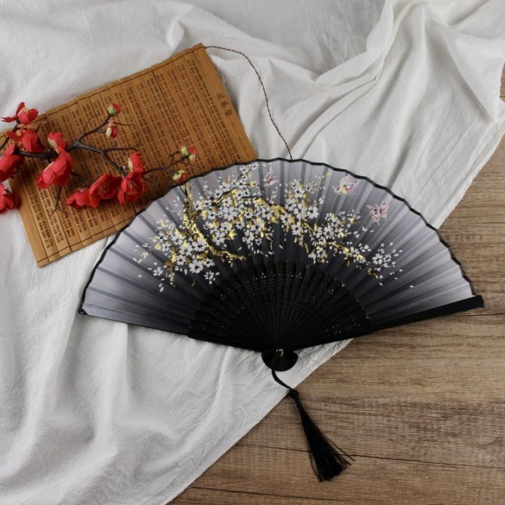 พู่ลมฤดูร้อนกับลมนักเรียนหญิงพัดลมพับพัดลมโบราณร่างกายจีนแบกชุดโบราณ-hanfu-พัดลมไม้ไผ่ขนาดเล็ก