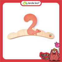 Tender Leaf Toys เฟอร์นิเจอร์เด็ก เฟอร์นิเจอร์ไม้ ไม้แขวนเสื้อกระรอกน้อย Squirrel Hanger Set