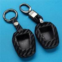 wenminr For Isuzu DMAX D-MAX Mu-x 2.5 2 Buttons Ignition Car Key Case Carbon Fiber Silicone Remote Fob Car Black Cover KeyChain