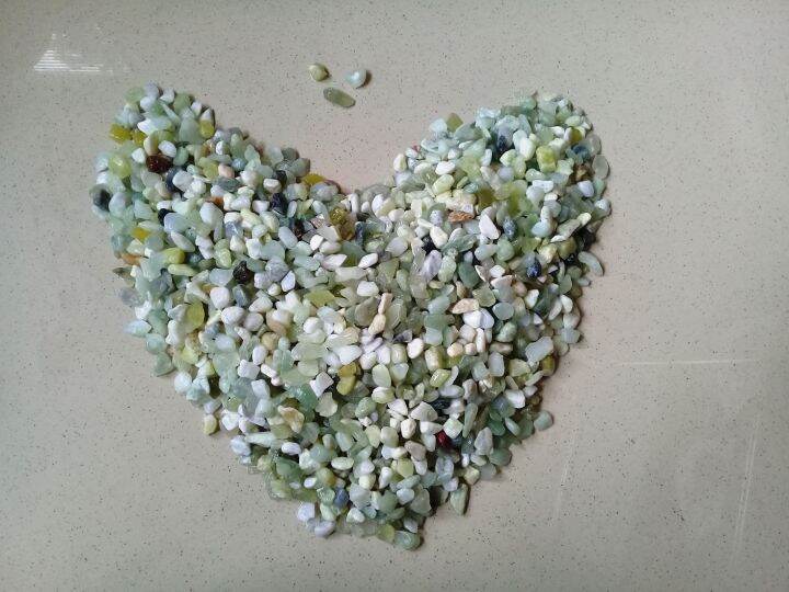 Batu Koral Gravel Giok Jade Crystals 69mm 1 Kg Taman Terrarium