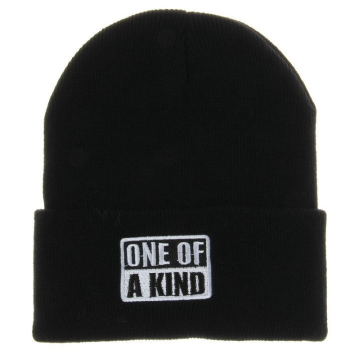 popular-fashion-winter-knit-hat-outdoor-men-women-fold-cuff-black-white-one-of-a-kind-letter-embroidery-beanie-hat-skullies-caps