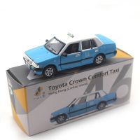 1:64 TOYOTA CROWN TAXI 46 Metal Diecast Alloy toy cars Model Vehicles For Children Boys gift hot