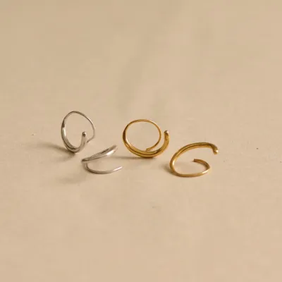 grumpy, twist &amp; twirl curl earrings (ราคาต่อคู่, price per pairs)