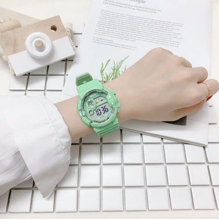 นาฬิกาข้อมือนักเรียนผู้หญิงยูนิคอร์นสไตล์เกาหลีแบบผู้หญิงเรียบง่ายสปอร์ตเรืองแสงกันน้ำได้แฟชั่น-jam-tangan-elektronik-สไตล์มหาลัย-ins