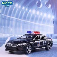 Nicce 1:32 BMW M8รถตำรวจของเล่นรุ่นสำหรับเด็กโมเดลรถของเล่นที่หล่อจากเหล็กรถเด็กของเล่นทหารยานพาหนะแสงเสียงคอลเลกชัน A29