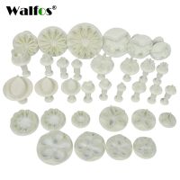 WALFOS 33 Pieces Plunger Fondant Cutter Cake Tools Cookie Biscuit Cake Mold Mould Craft DIY 3D Sugarcraft Cake Decorating Tools Bread Cake  Cookie Acc