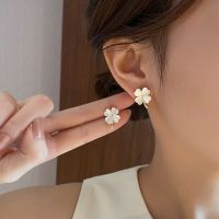 T-B ใหม่ S925เงินสเตอร์ลิงคุณภาพสูง Four-Leaf Clover ต่างหูผู้หญิงโอปอล Stud Earrings